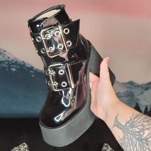 UNRELEASED Dolls Kill Vinyl Combat Boots - Picture 3 of 5